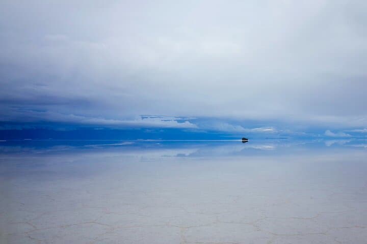 Fly From La Paz to Uyuni: 1-Day 1-Night Private Salt Flats Tour photo 2