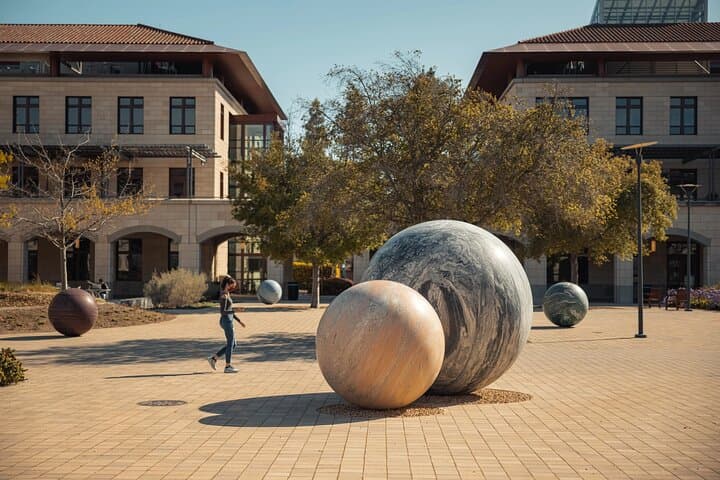 Self-Guided Stanford: Art, Architecture & Campus Walk (Audio Tour) photo 3