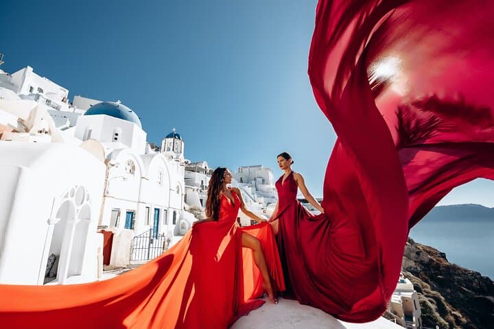 Santorini Flying Dress Photoshoot in Oia — 1-Hour Private Session photo 1