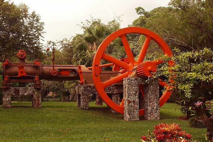 Hacienda El Paraiso and Piedechinche Day Tour from Cali — Sugarcane Haciendas & Museum photo 5