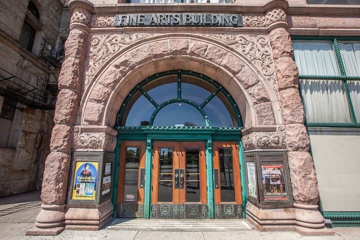 Chicago Architecture Walking Tour: Skyscrapers, History & Best Photo Ops