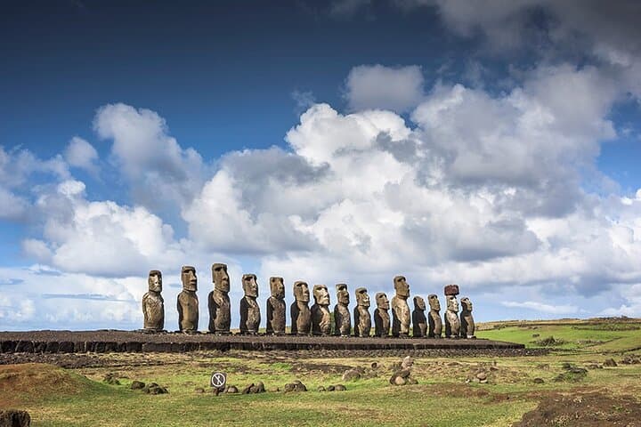 Essential 2-Day Private Tour of Easter Island: Moai, Craters & Coastal Views