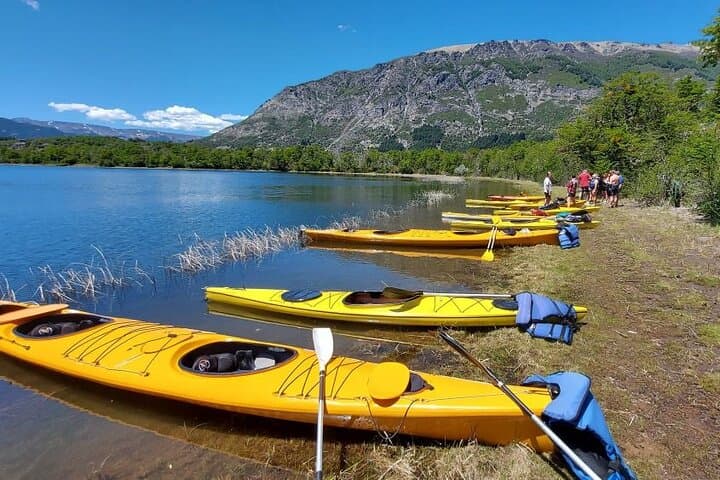 Kayaking Machonico Lakes on the Siete Lagos Trail — San Martín de los Andes photo 4