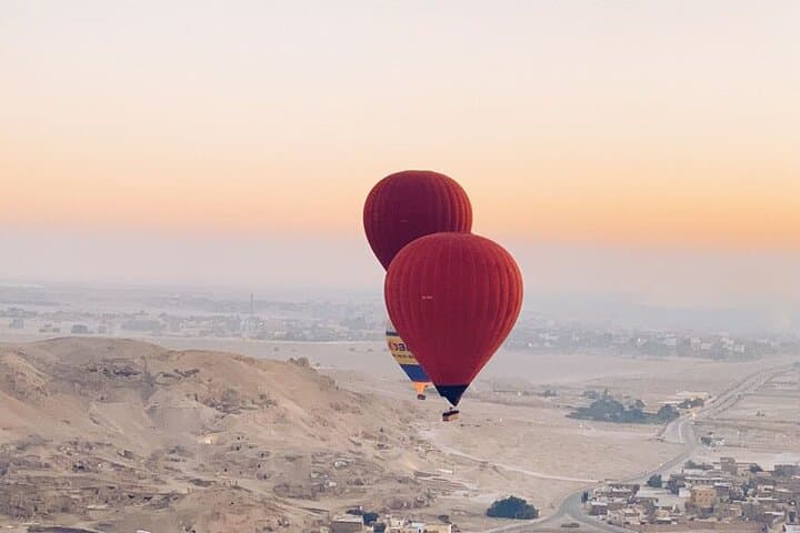 Sunrise Hot Air Balloon Over Luxor: 45-Min Flight Above Ancient Temples photo 5