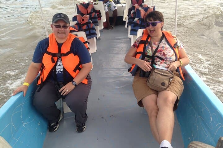 Full-Day Nicaragua Border Tour: Granada, Lake Nicaragua & Volcano Views photo 4