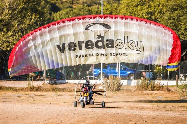 Paragliding Over Santiago, NL: Sunrise Flights Above La Boca Dam photo 2