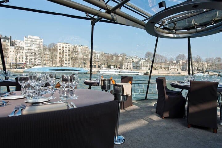 Paris panoramic lunch cruise, Galeries Lafayette & CDG transfer photo 3