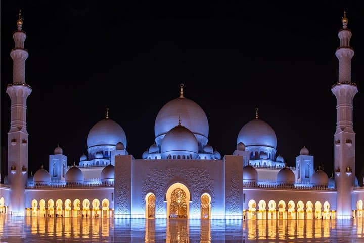 Abu Dhabi City Tour with Gold Coffee — Sheikh Zayed, Emirates Palace & Louvre photo 2