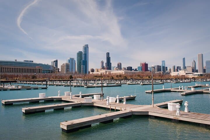 Exploring Chicago on Two Wheels: A Practical Guide to the City’s Must-See Bike Tour photo 3