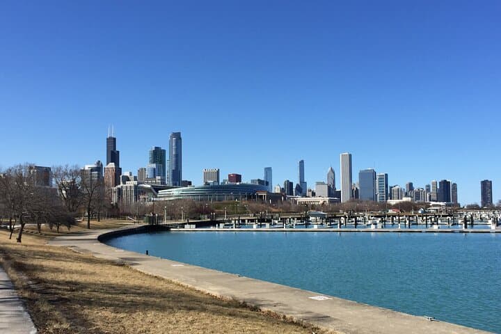 Exploring Chicago on Two Wheels: A Practical Guide to the City’s Must-See Bike Tour photo 4