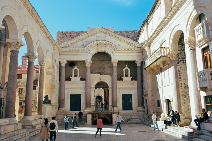 Private Split Food & Wine Walking Tour: Diocletian’s Palace Tasting Experience photo 2