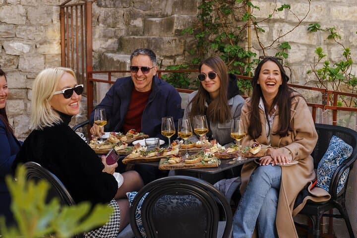 Private Split Food & Wine Walking Tour: Diocletian’s Palace Tasting Experience