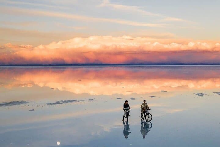 Biking Salar de Uyuni: Full-Day Guided Salt Flat Bike Tour with Lunch photo 2