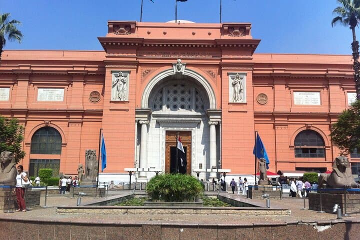 Private Day Tour to Cairo from Hurghada: Pyramids, Egyptian Museum & Khan El-Khalili photo 2