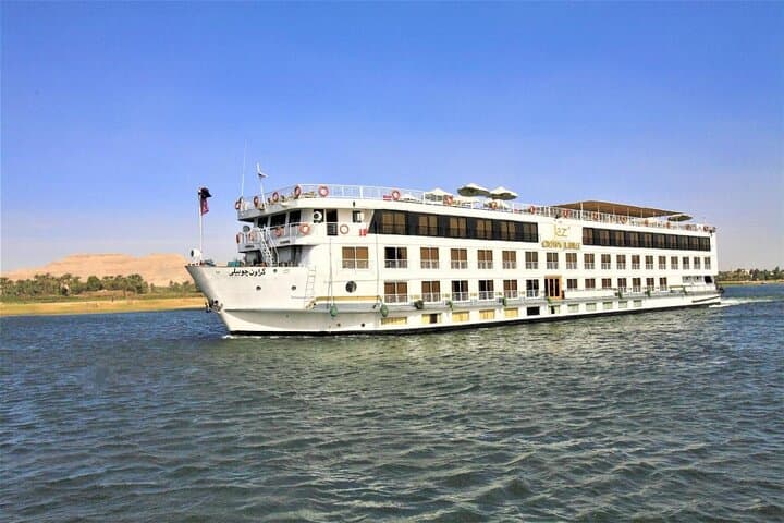 4-Day Luxor-to-Aswan Nile Cruise with Hot Air Balloon & Abu Simbel photo 5