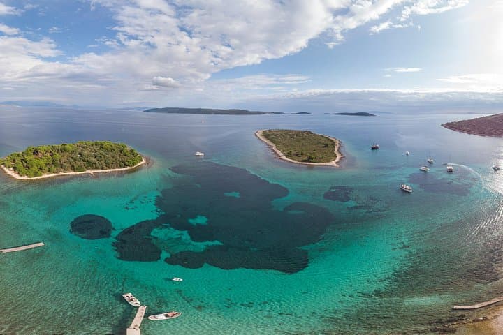 Blue Lagoon and Šolta Private Speedboat Tour from Split — Swim, Snorkel & Spot Dolphins photo 3