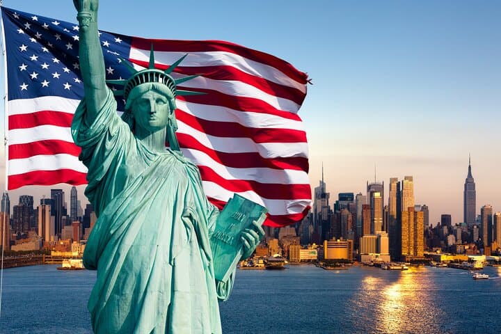 Explore the Iconic Statue of Liberty and Ellis Island by Ferry
