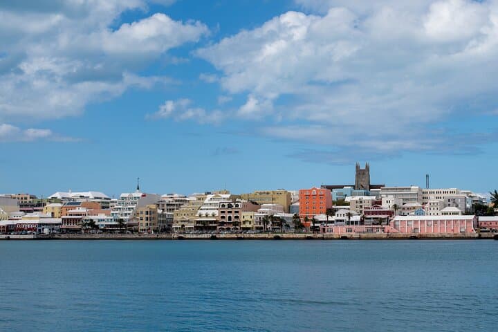 Hamilton Shopping & Sightseeing Cruise: Royal Naval Dockyard to Hamilton photo 5