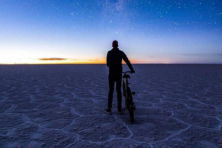 Starlight & Sunrise at Salar de Uyuni: Early-Morning Salt Flats Tour photo 1