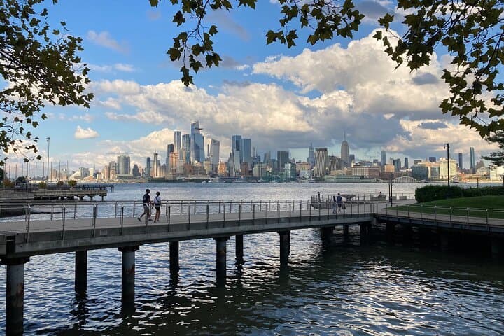 Hoboken Private Walking Tour: Local Streets, Waterfront, and Manhattan Skyline Views