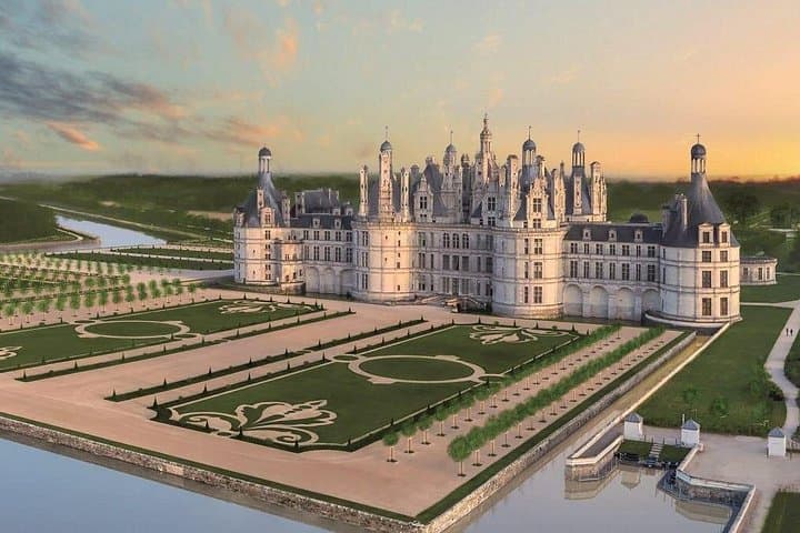 Private Day Trip to Chenonceau & Chambord from Tours — Loire Valley Castle Tour photo 3