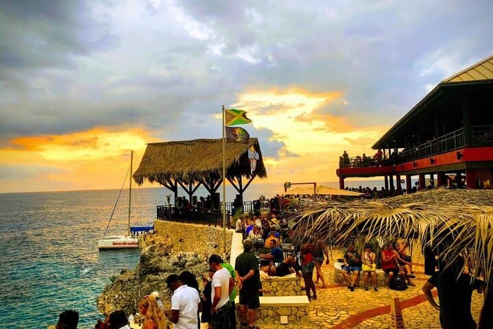 Parasailing Over Negril’s Seven Mile Beach and Ricks Cafe Sunset Day Trip photo 3