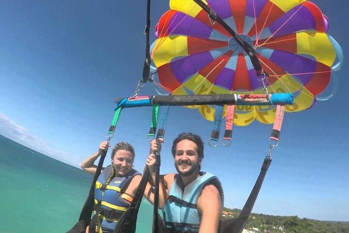 Parasailing Over Negril’s Seven Mile Beach and Ricks Cafe Sunset Day Trip photo 4