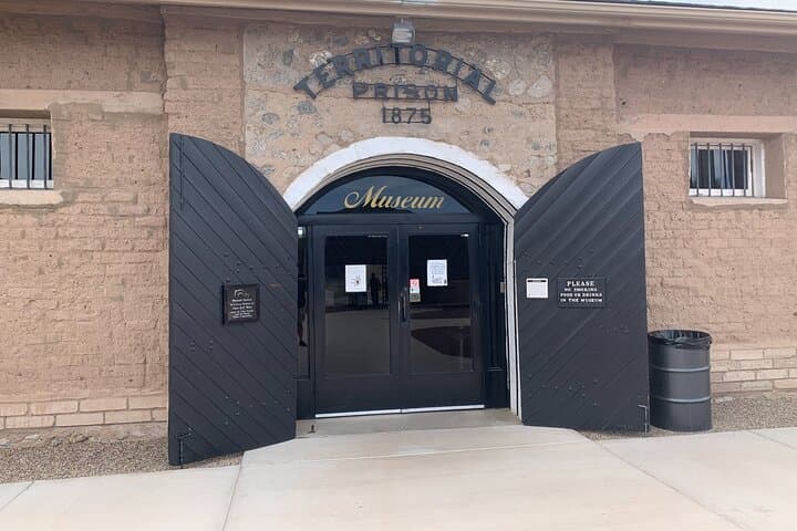 Yuma Territorial Prison & Castle Dome Ghost Town Private Day Tour from Phoenix
