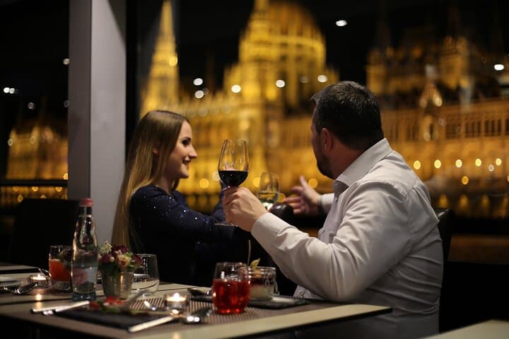 Budapest Danube Dinner Cruise with Operetta & Folk Show photo 4