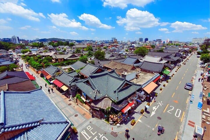 Jeonju Day Trip: Shuttle Bus & Hanbok Experience from Seoul or Busan photo 5