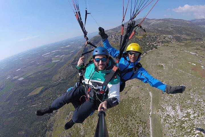 Adventure and Acrobatic Paragliding Flight Near Rome photo 4