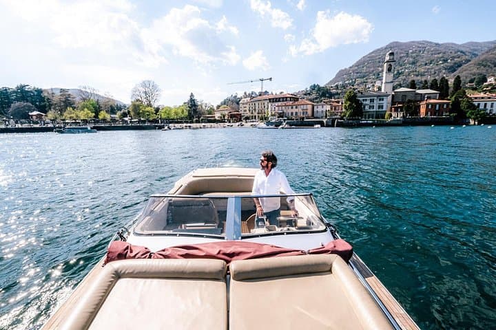 One-Hour Private Motorboat Cruise on Lake Como: Villas, Sculpture & Shoreline Views photo 3