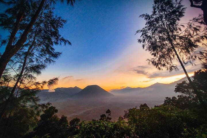 3-Day Bromo & Ijen Bluefire Volcano Trek from Surabaya to Bali