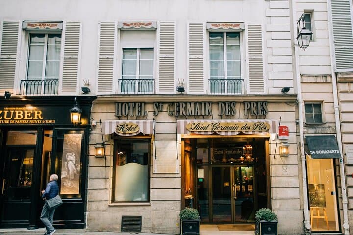 Paris Saint-Germain Half-Day Tour and Seine Cruise with CDG Transfers photo 2