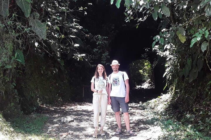 Santa Rita Waterfall Hike and Salento Walking Tour — Coffee Region Day Trip photo 2
