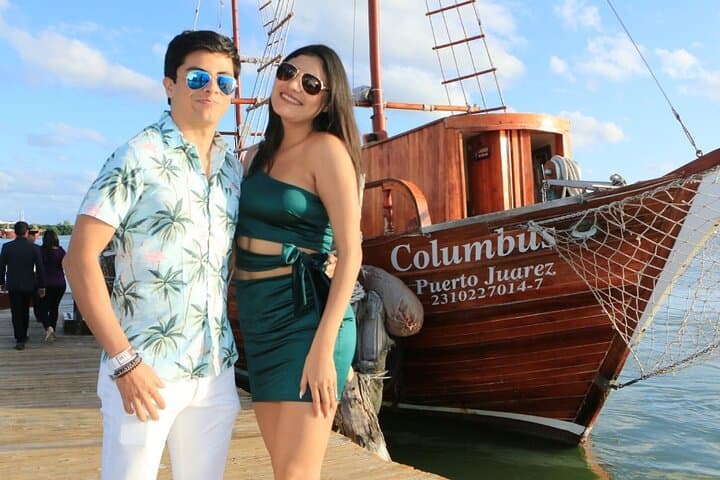 Romantic Galleon Dinner Cruise in Cancun: Live Sax, Open Bar & Sunset photo 6