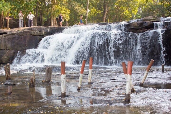 Kulen Mountain & Kampong Phluk: Sacred Waterfalls, 1,000 Lingas and Tonle Sap Sunset photo 6