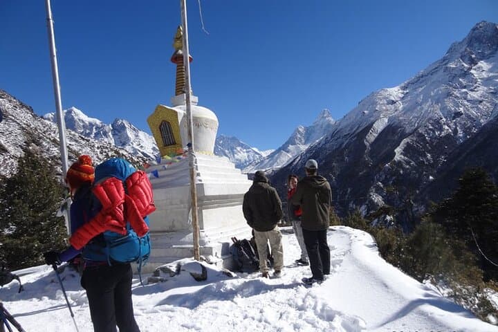 Everest Base Camp Trek: 12-Day Sherpa-Guided Route to Kalapathar Sunrise photo 3