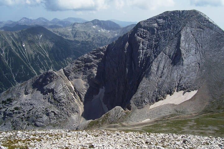 Vihren Peak Knife-Edge Ridge: Technical Ascent of Pirin's 2914m Summit