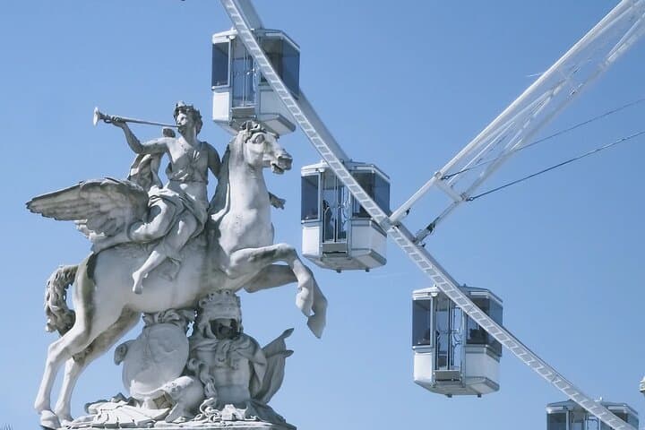 Paris Orientation Tour, Seine Dinner Cruise & Galeries Lafayette with CDG Transfer