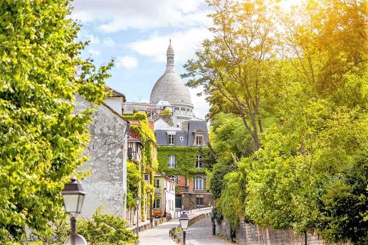 Montmartre Investigation Game: Interactive Treasure Hunt Across Parisian Streets photo 2