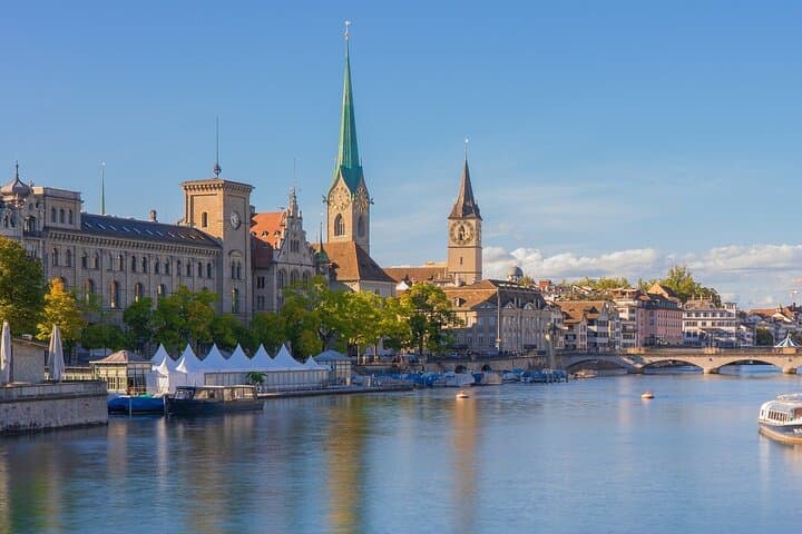 Private Transfer from Milan to Zurich with a 2-Hour Stop in Lucerne photo 4