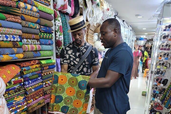 Accra Half-Day Fabric & Batik Tour — Makola Market Textile Experience photo 4