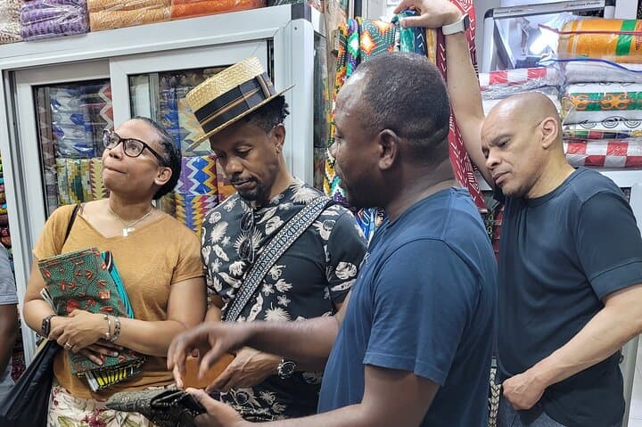 Accra Half-Day Fabric & Batik Tour — Makola Market Textile Experience photo 5