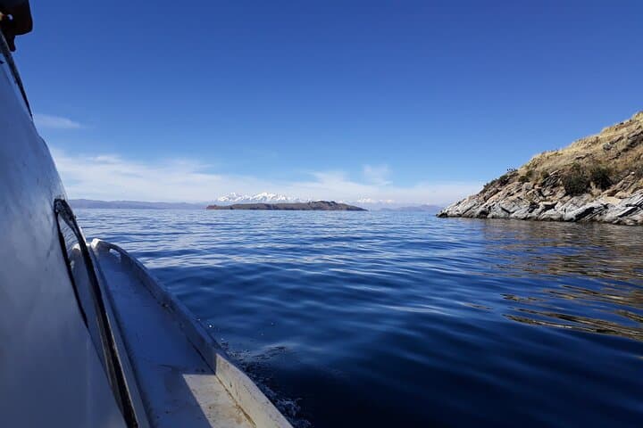 Exploring Lake Titicaca & Isla del Sol: 2-Day Private Tour from La Paz photo 5