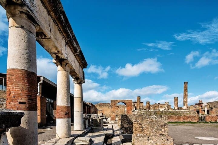 Pompeii Excavations & Vesuvio Winery Tour from Positano photo 2