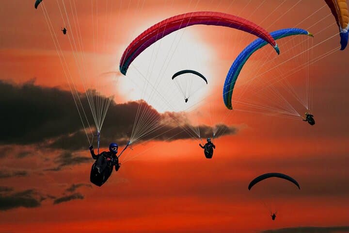 Tandem Paragliding in Alanya: Coastal Flight with Roundtrip Transfer photo 2