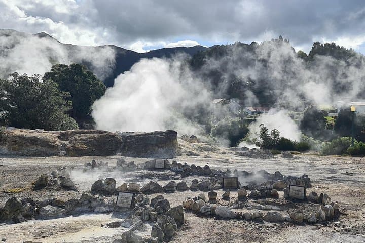 Private 4x4 Furnas Hot Springs Tour with Volcanic Cozido & 3‑Course Lunch photo 2