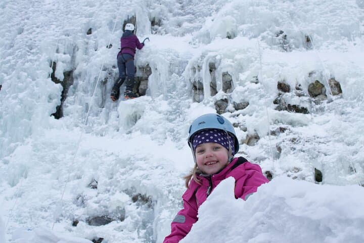Kids Ice Climbing Adventure in Pyhä‑Luosto: Family-Friendly Ice Climb at Tajukangas photo 3