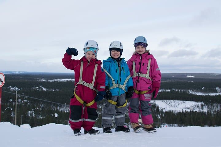 Kids Ice Climbing Adventure in Pyhä‑Luosto: Family-Friendly Ice Climb at Tajukangas photo 6